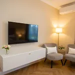 And Style Luxury 2